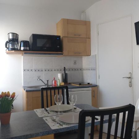 Appartement Quartier calme sur le port de plaisance et le GR34 à Plérin Extérieur photo